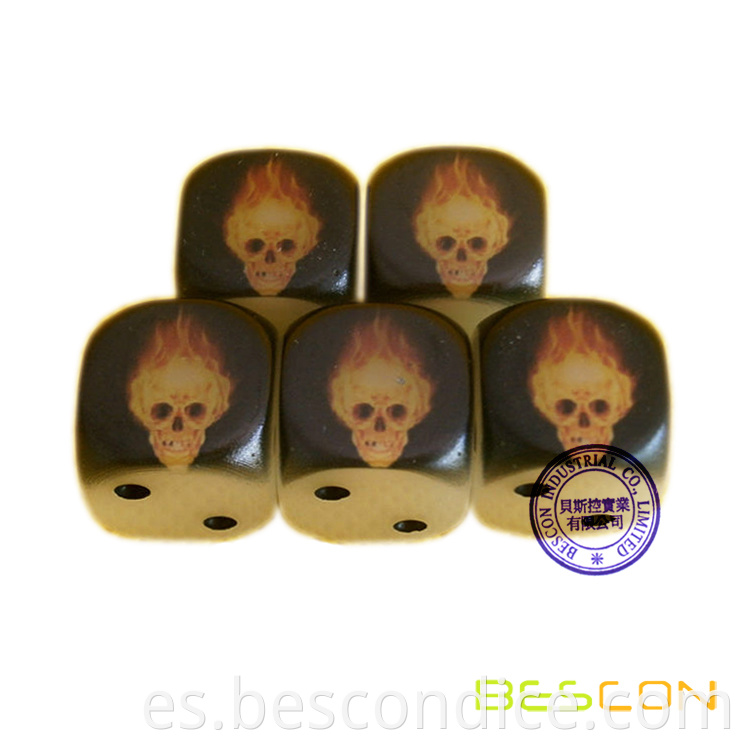 Skull Glowing Dice